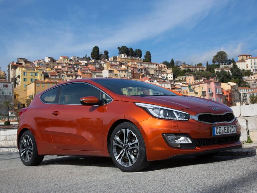  Kia pro_cee&rsquo;d EcoDynamics 2013 года  (фото 15 из 20)